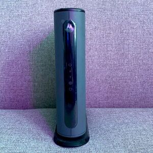 Motorola MB8600 DOCSIS 3.1 Ultra-High Speed Cable Modem